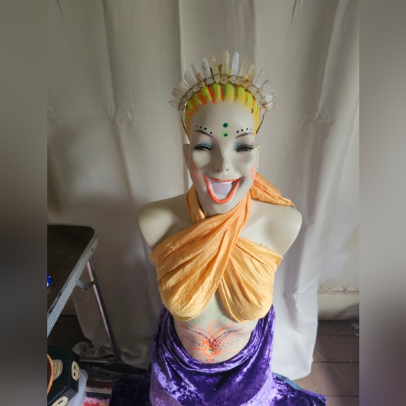 CRYSTAL CROWN Rose Quartz Goddess - Picture 3 of 10